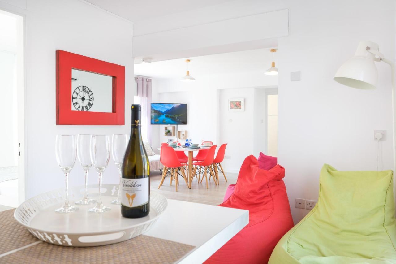 Seaview 3 Bedroom Kings Road Penthouse Paphos ภายนอก รูปภาพ