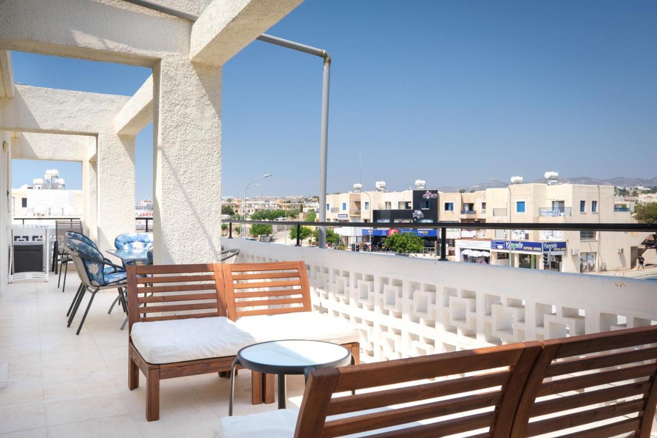 Seaview 3 Bedroom Kings Road Penthouse Paphos ภายนอก รูปภาพ