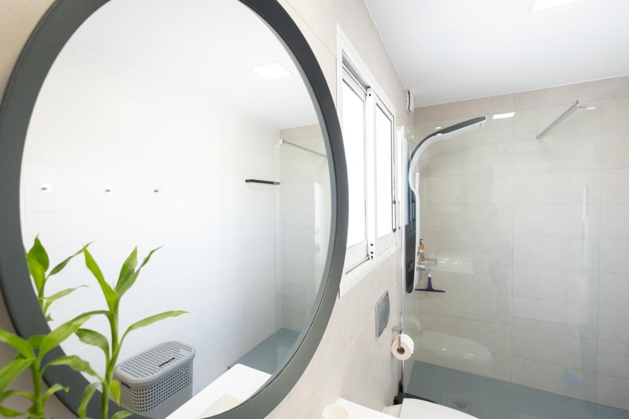 Seaview 3 Bedroom Kings Road Penthouse Paphos ภายนอก รูปภาพ