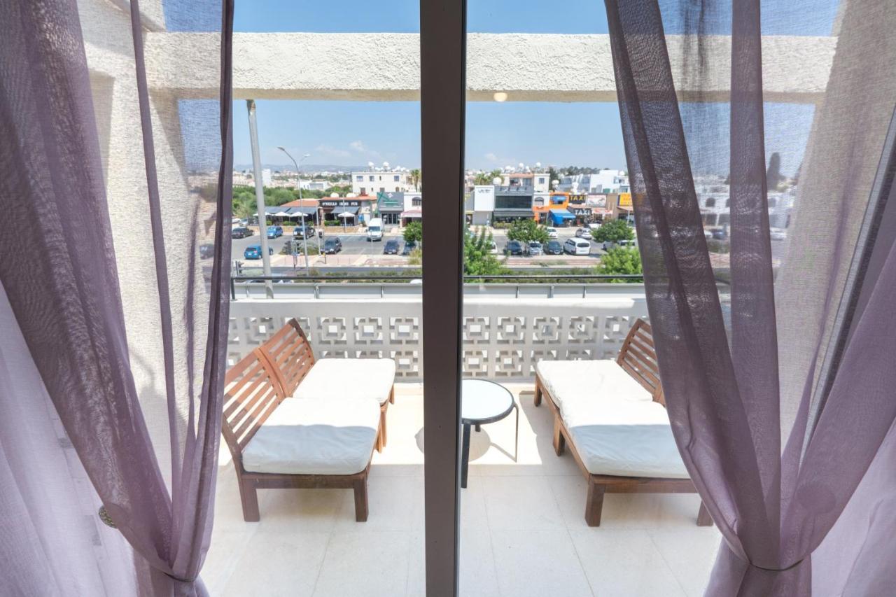 Seaview 3 Bedroom Kings Road Penthouse Paphos ภายนอก รูปภาพ