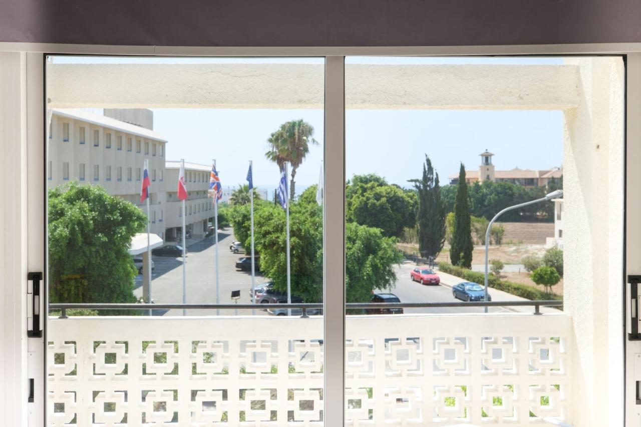 Seaview 3 Bedroom Kings Road Penthouse Paphos ภายนอก รูปภาพ