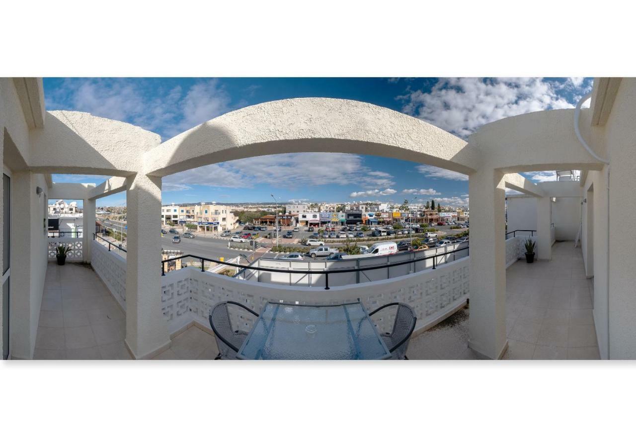Seaview 3 Bedroom Kings Road Penthouse Paphos ภายนอก รูปภาพ