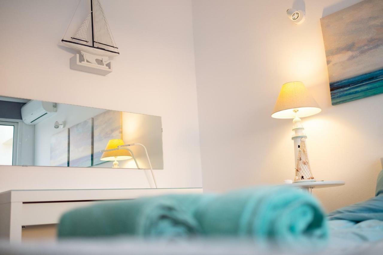 Seaview 3 Bedroom Kings Road Penthouse Paphos ภายนอก รูปภาพ